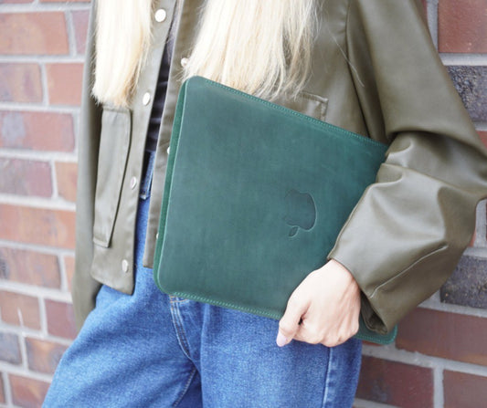 Leather Sleeve Case for New Macbook Air 15.3 or 13 Air /Pro / 14 Pro / 15 Pro Vertical