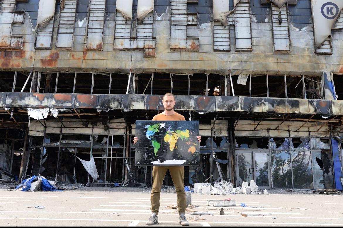 World map without russia Travel map Scratch off map Black Perfect World 35x25" Push Pin