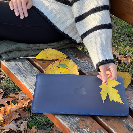 Leather Case for Macbook Air 13 / Pro 13  Macbook Air 15.3 / 14 Pro  Glossy Blue