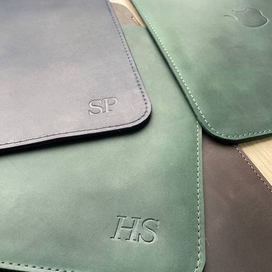 Personalized Leather Case for MacBook Air 13 or 15.3  / Pro 13 / Pro 14/ Horizontal