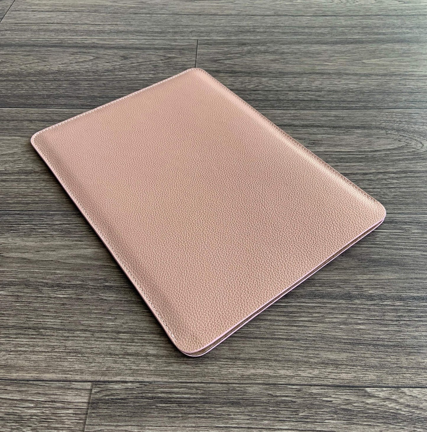 Laptop sleeve 2021 MacBook Air M1 Media 1 of 5