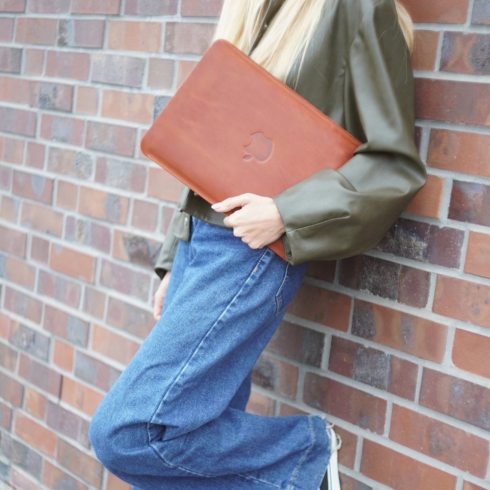 Leather Sleeve Case for New 13 /15 Macbook Air M2 M3 M4 Pro Max chip - AarteDesign