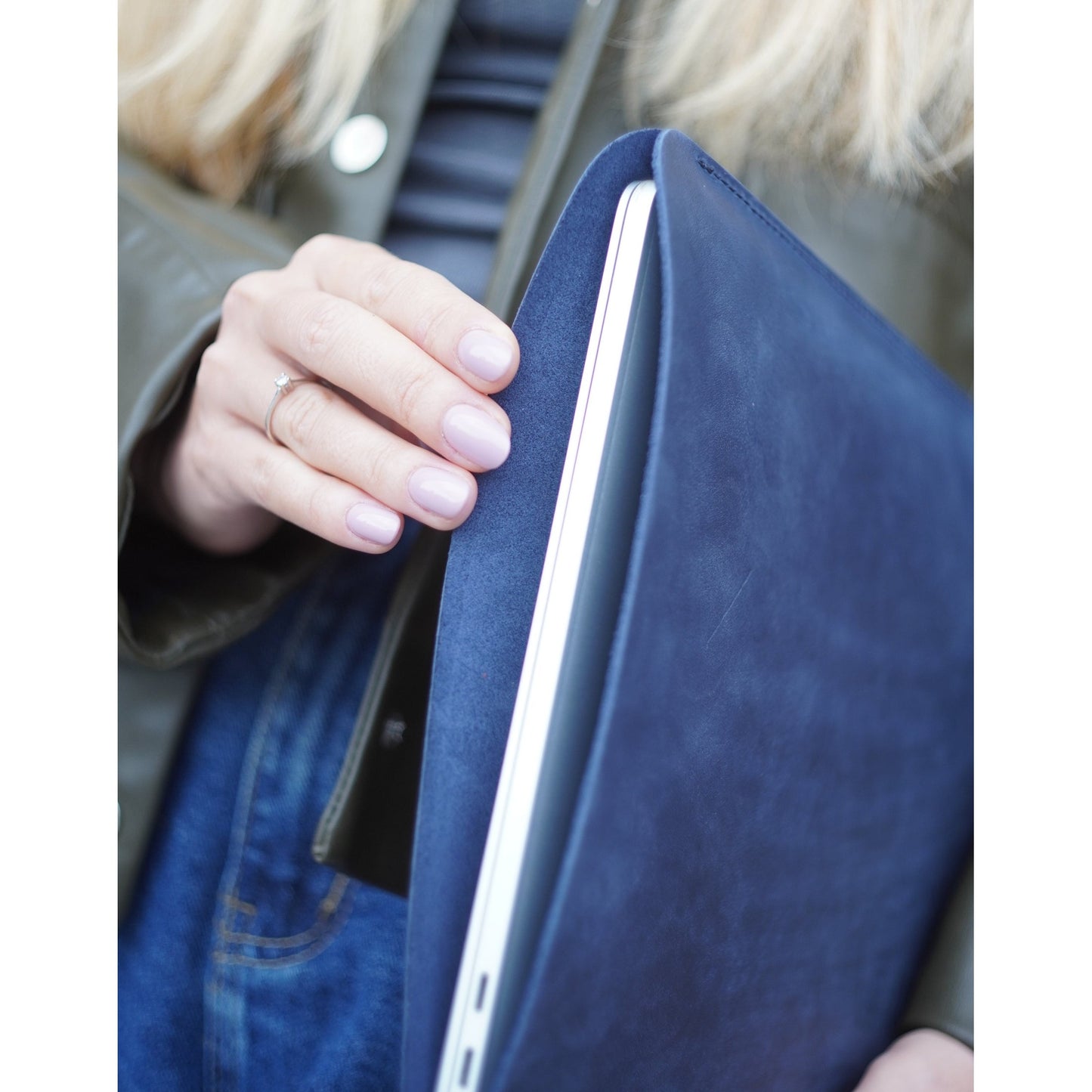 Leather Sleeve Case for New 13 /15 Macbook Air M2 M3 M4 Pro Max chip - AarteDesign