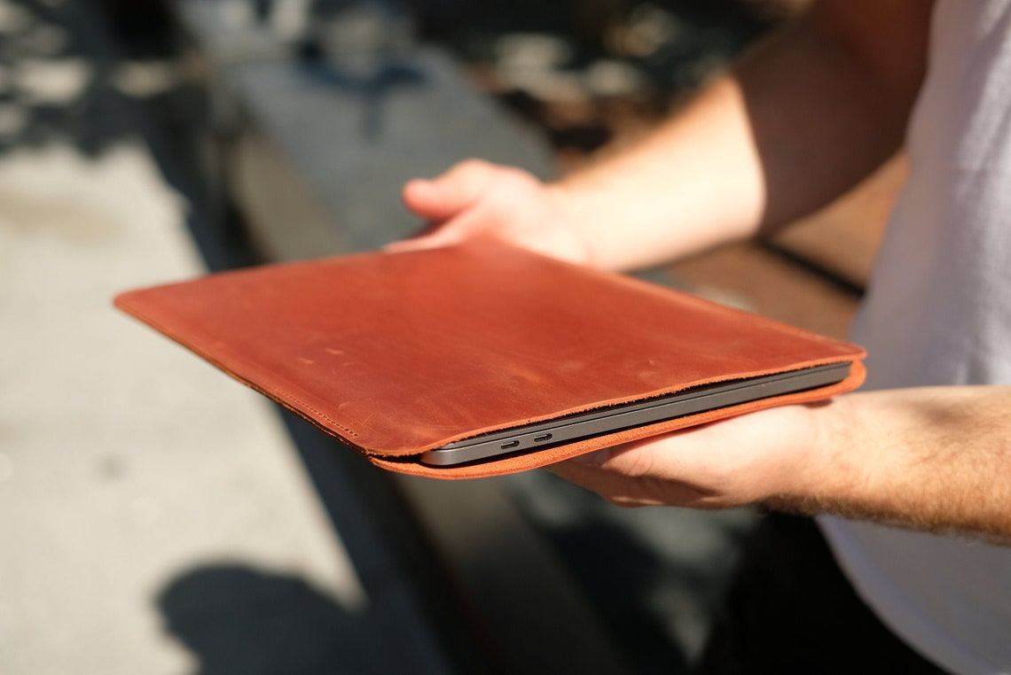 MacBook 14 & 13 inch Leather Sleeve - SANDMARC Brown